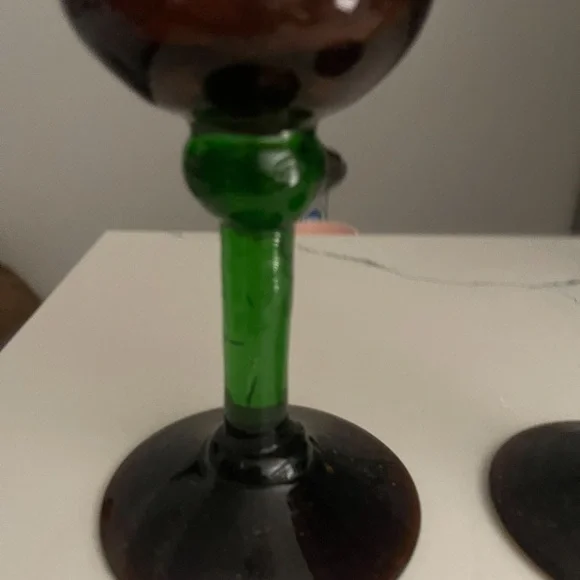 Set Of 2 Hand Blown Glasses Green Brown - Picture 3 of 7